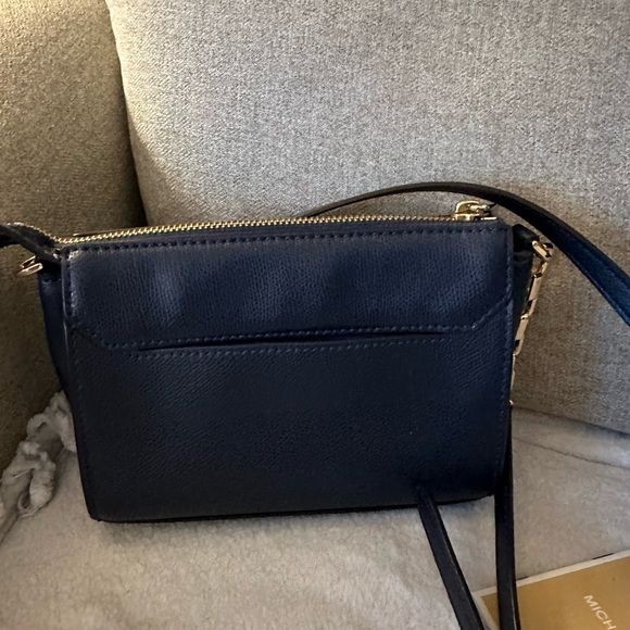 Michael Kors purse - Picture 3 of 5